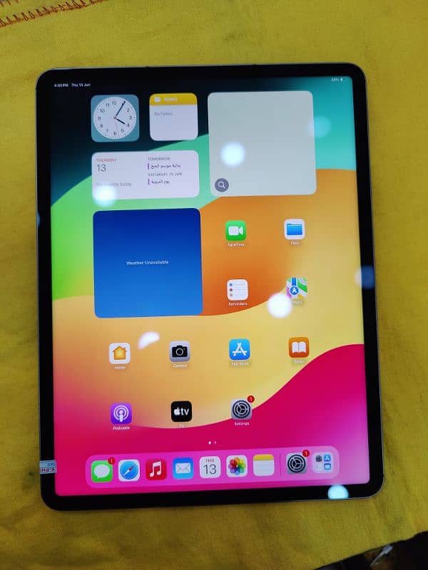 Apple ipad pro M2 , 256gb 12.9 inch 4