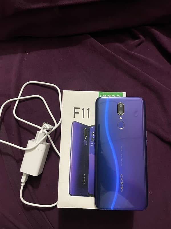 Oppo f11 8/256GB 0