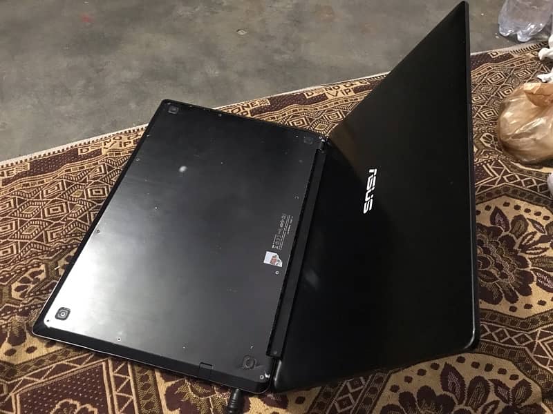 Asus i7 4th GAMING LAPTOP 3