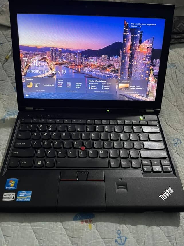 Lenovo thinkpad corei5 vpro 0