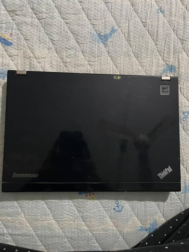 Lenovo thinkpad corei5 vpro 1