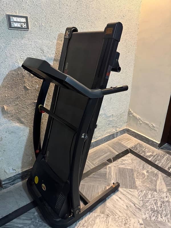 Treadmill For Sale Like New 4