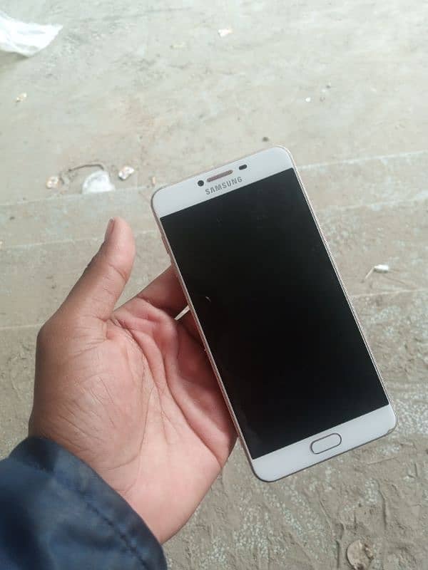 Samsung C7 Mobile available for Sale Condition 10/10 4/32 1