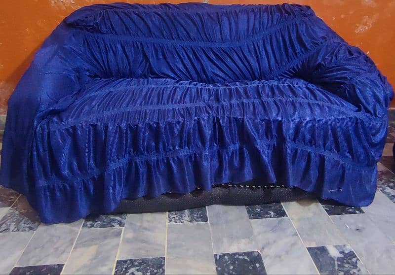 3 seater, 2 seater and 1 seater sofa with sofa cover. 5