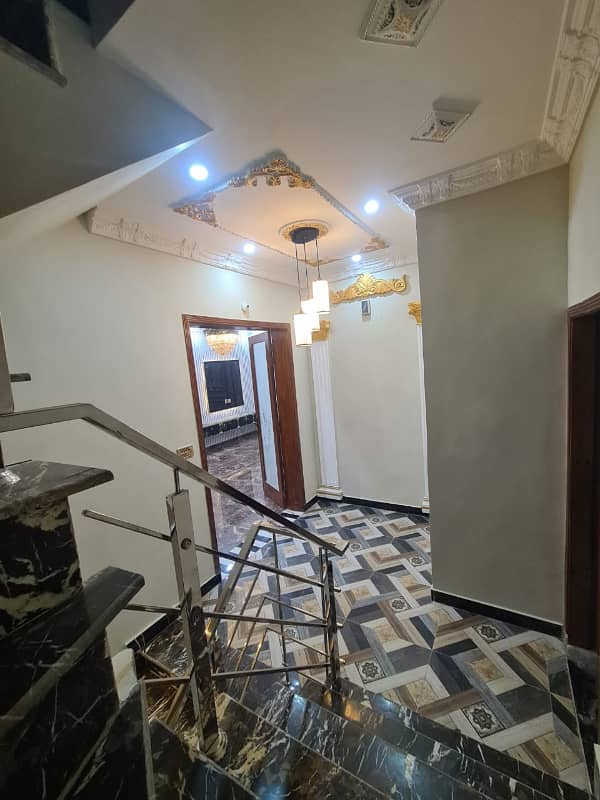 Beautiful 5 Marla House For Sale In Johar Town - Demand 22,500,000 PKR 27