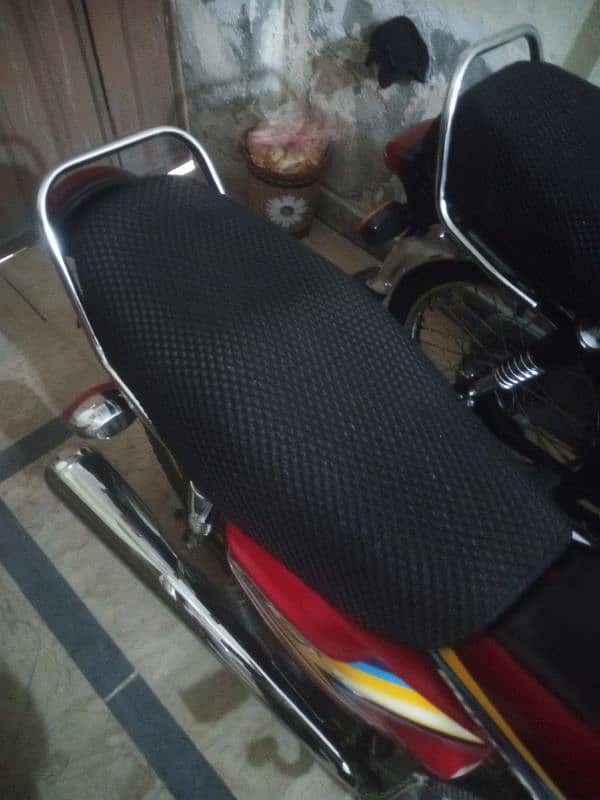 Honda 125CG 20 model jameen condition 4