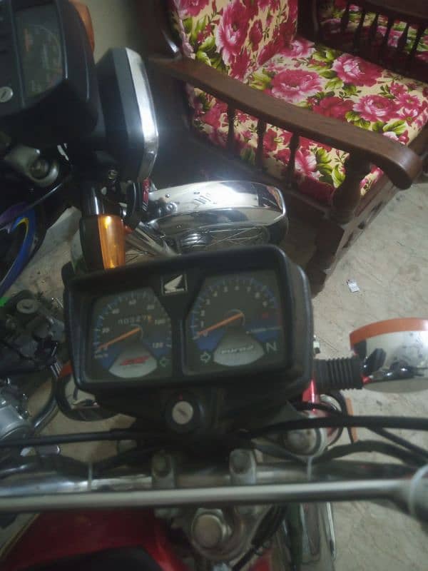 Honda 125CG 20 model jameen condition 8