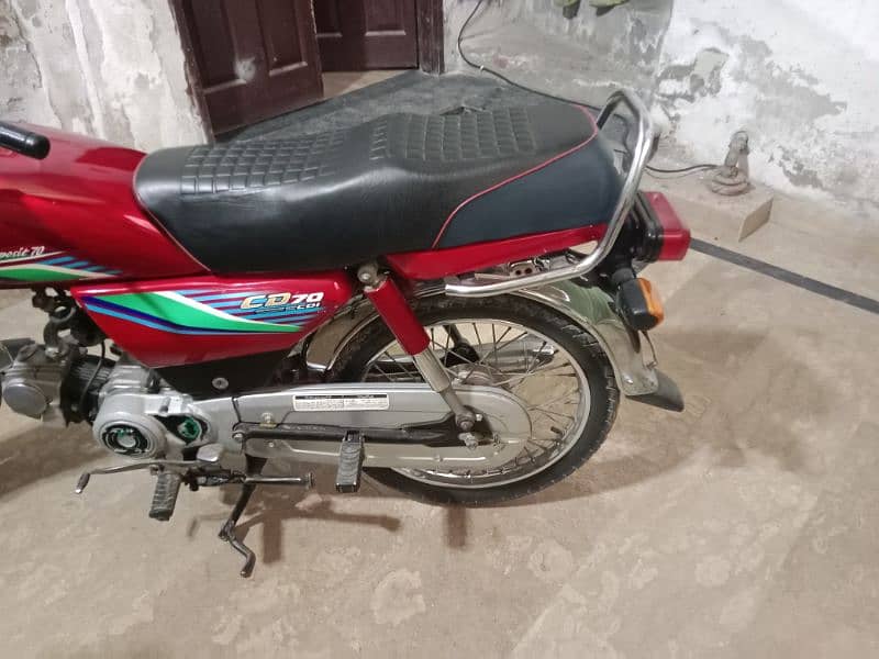 Honda CD 70 model 2018 O3OO84/49/88O 11