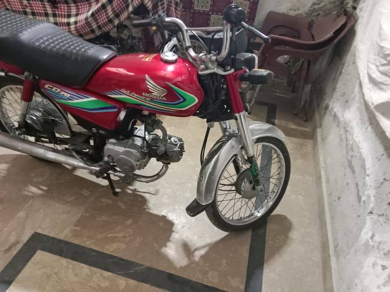 Honda CD 70 model 2018 O3OO84/49/88O 16