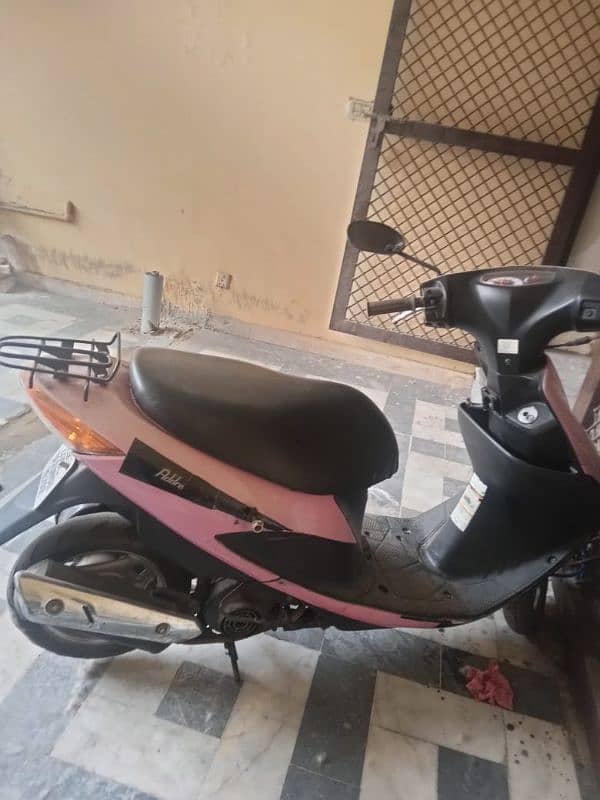 scooty 5