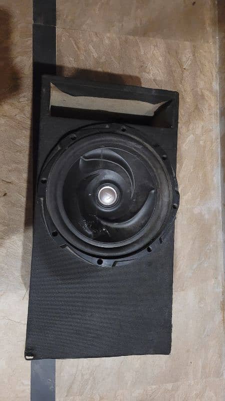 pioneer woofer with amplifier 0