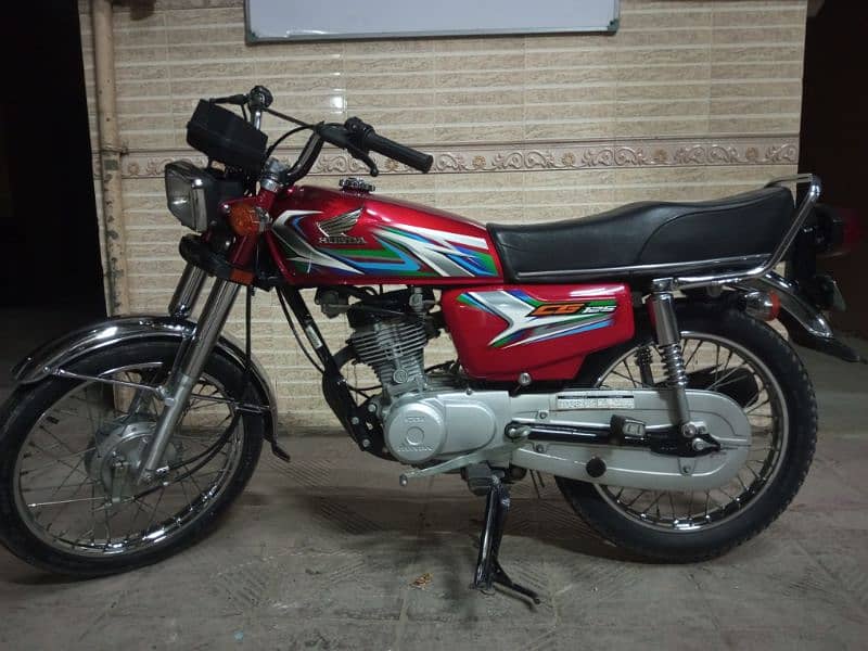 Honda 125 Karachi number 0