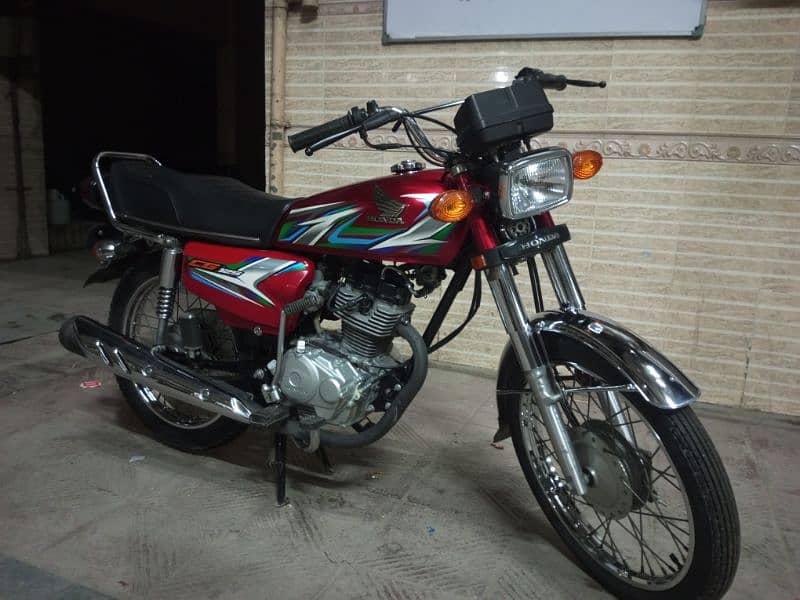 Honda 125 Karachi number 10