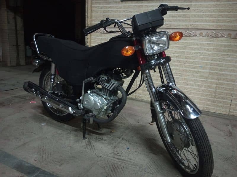 Honda 125 Karachi number 13