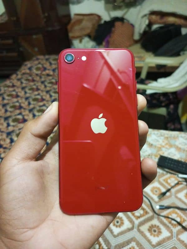 I phone se 2022 for sale 9/10 condition 0