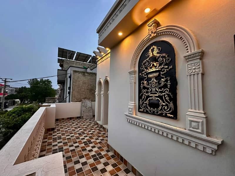 11 Marla New House Available For Sale 5 Beds Valencia Town Lahore Pakistan 6