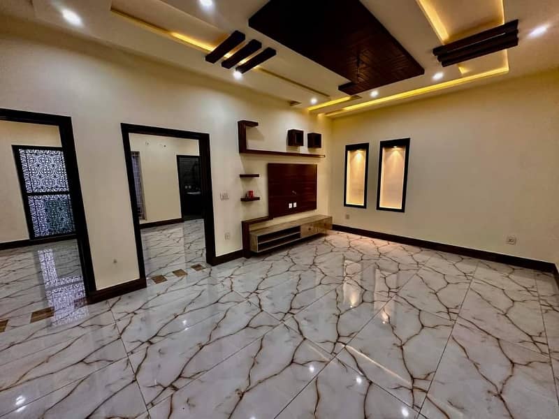 11 Marla New House Available For Sale 5 Beds Valencia Town Lahore Pakistan 8