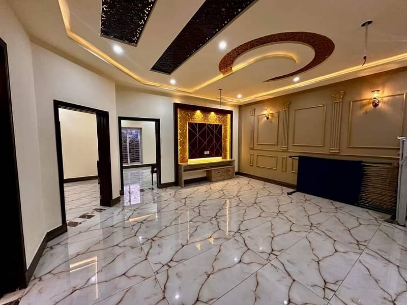 11 Marla New House Available For Sale 5 Beds Valencia Town Lahore Pakistan 13