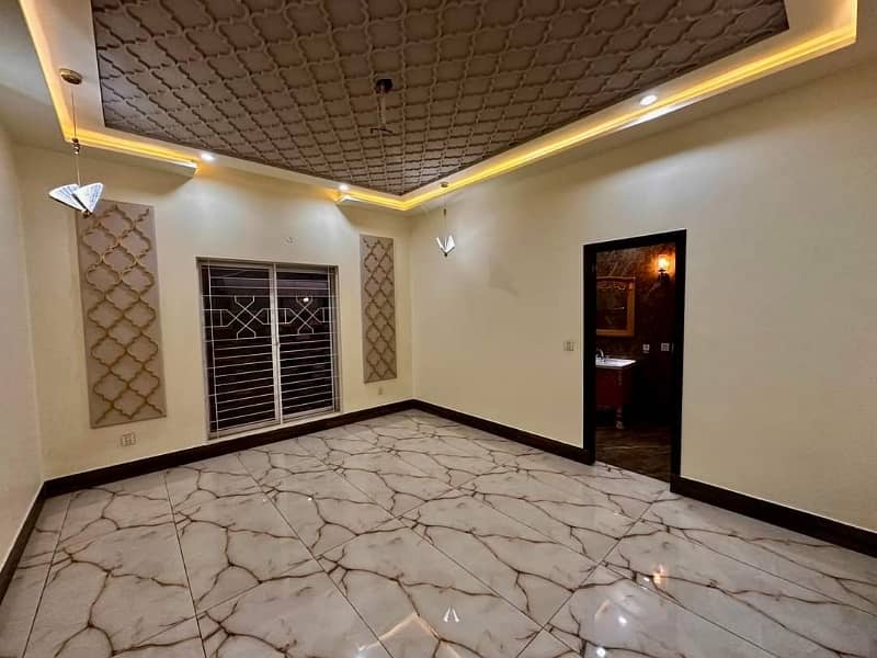 11 Marla New House Available For Sale 5 Beds Valencia Town Lahore Pakistan 15