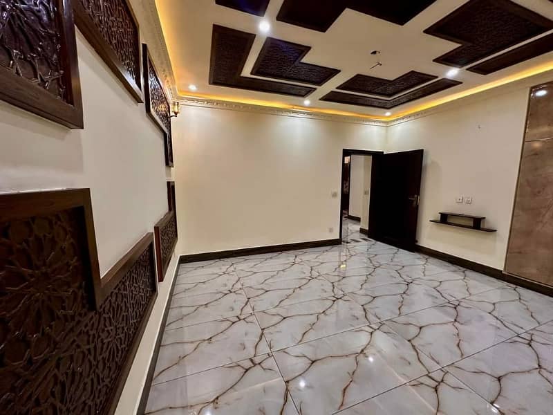 11 Marla New House Available For Sale 5 Beds Valencia Town Lahore Pakistan 17