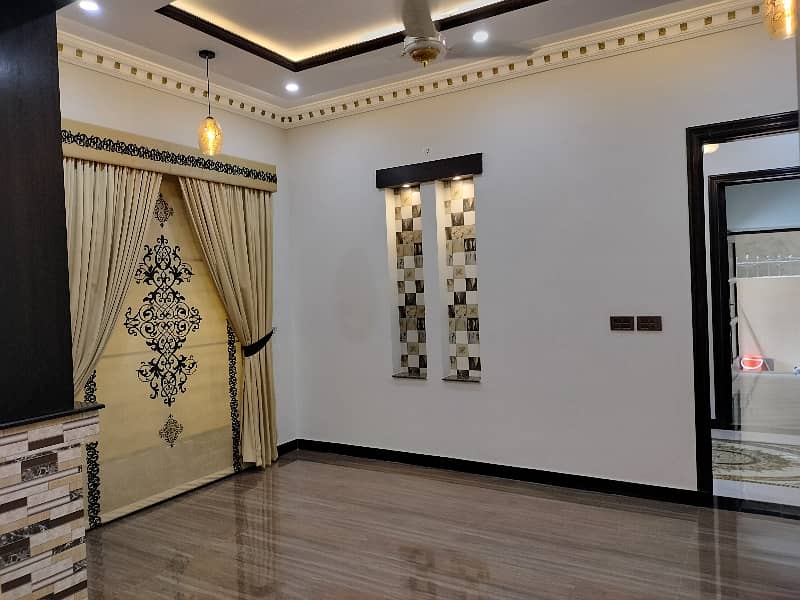 1 kanal house for sale 6 beds cinema hall wapda town Lahore Pakistan 12