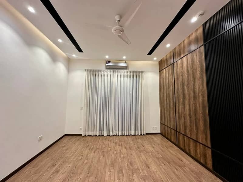 1 kanal house for sale 6 beds cinema hall wapda town Lahore Pakistan 19