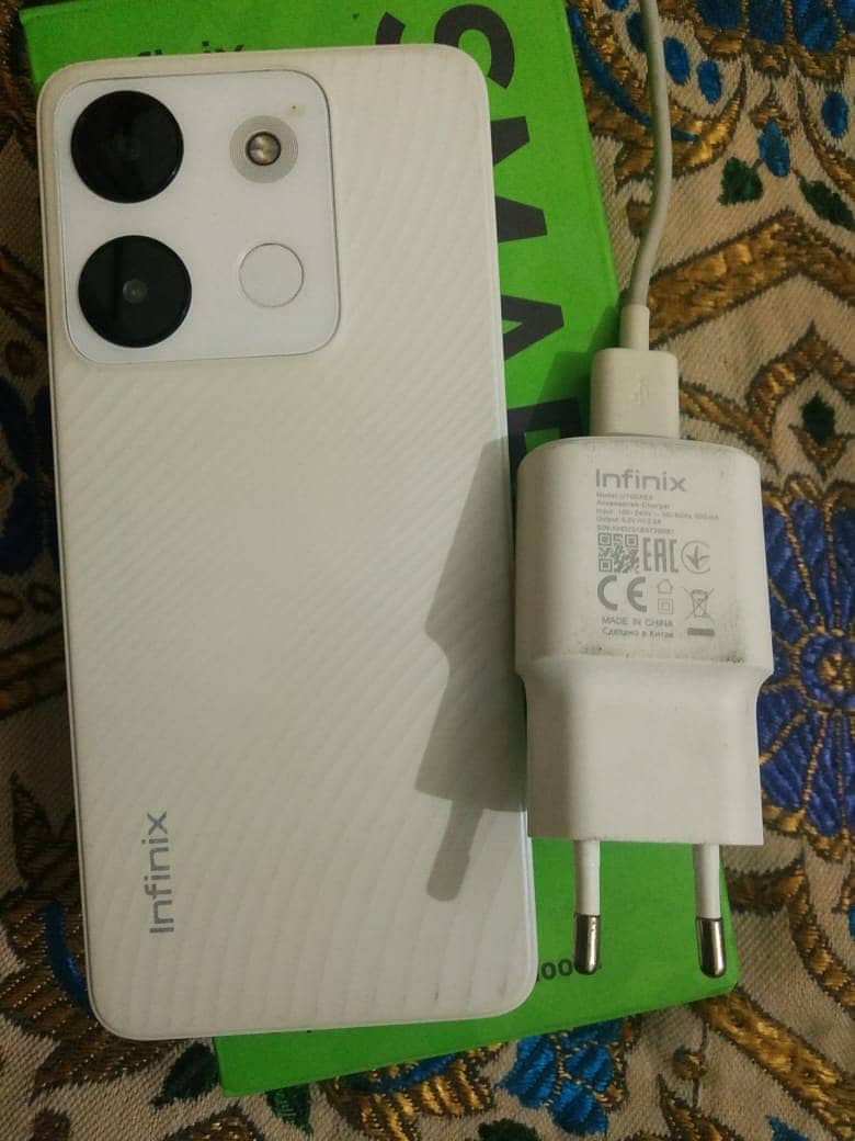 Infinix smart7 4/64 3