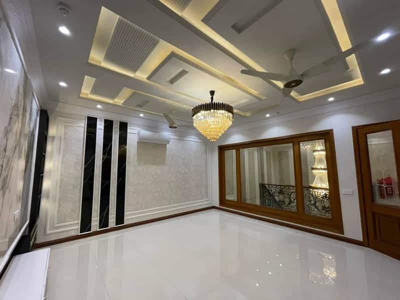 20 Marla New House Available For Sale 80 Feet Road Valencia Town Lahore Pakistan 37