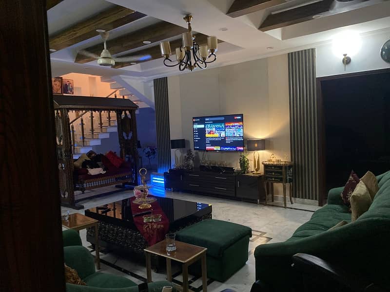 32 Marla Used House Available For Sale 6 Beds Eme Lahore Pakistan 9