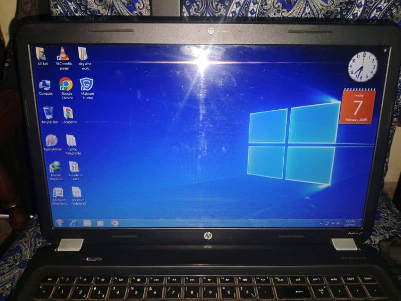 Hp pavilion G7 Laptop For sale  read full Add 16