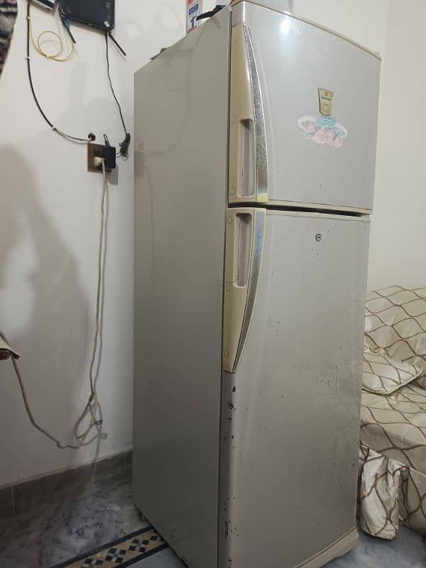 Dawlance refrigerator 1