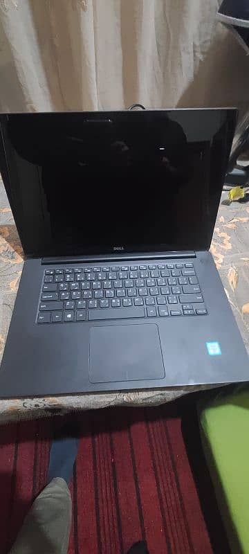 Dell Precision 5520 1