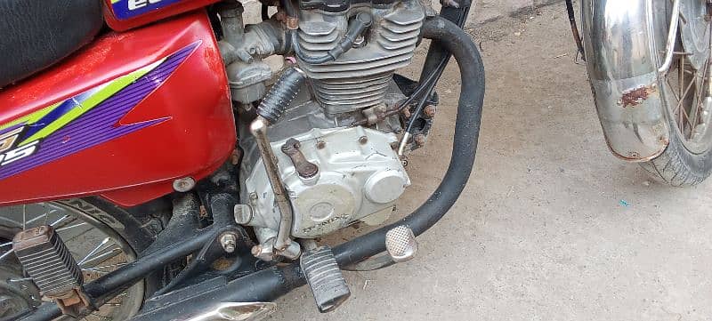 CG HONDA 125 ARJENT SEAL KRNA HA 1