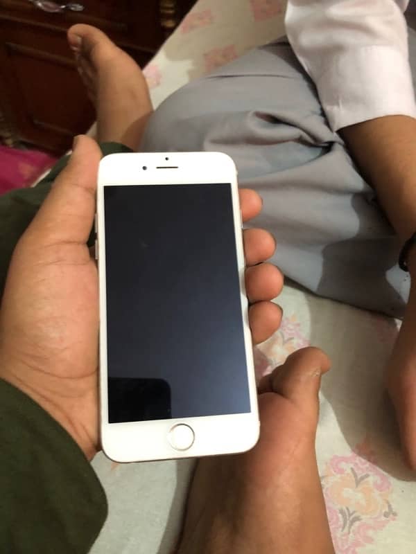 iphone 6s / pta approved / 16 gb 1