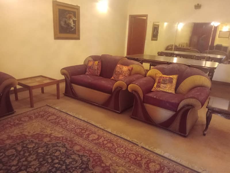 10 marla full furnished 3 bedroom in model town Q block for sale 1