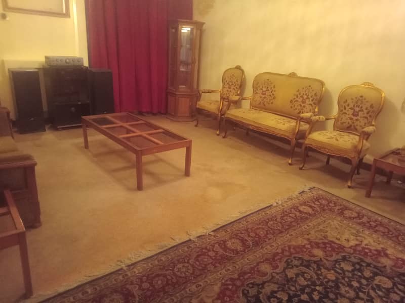 10 marla full furnished 3 bedroom in model town Q block for sale 2