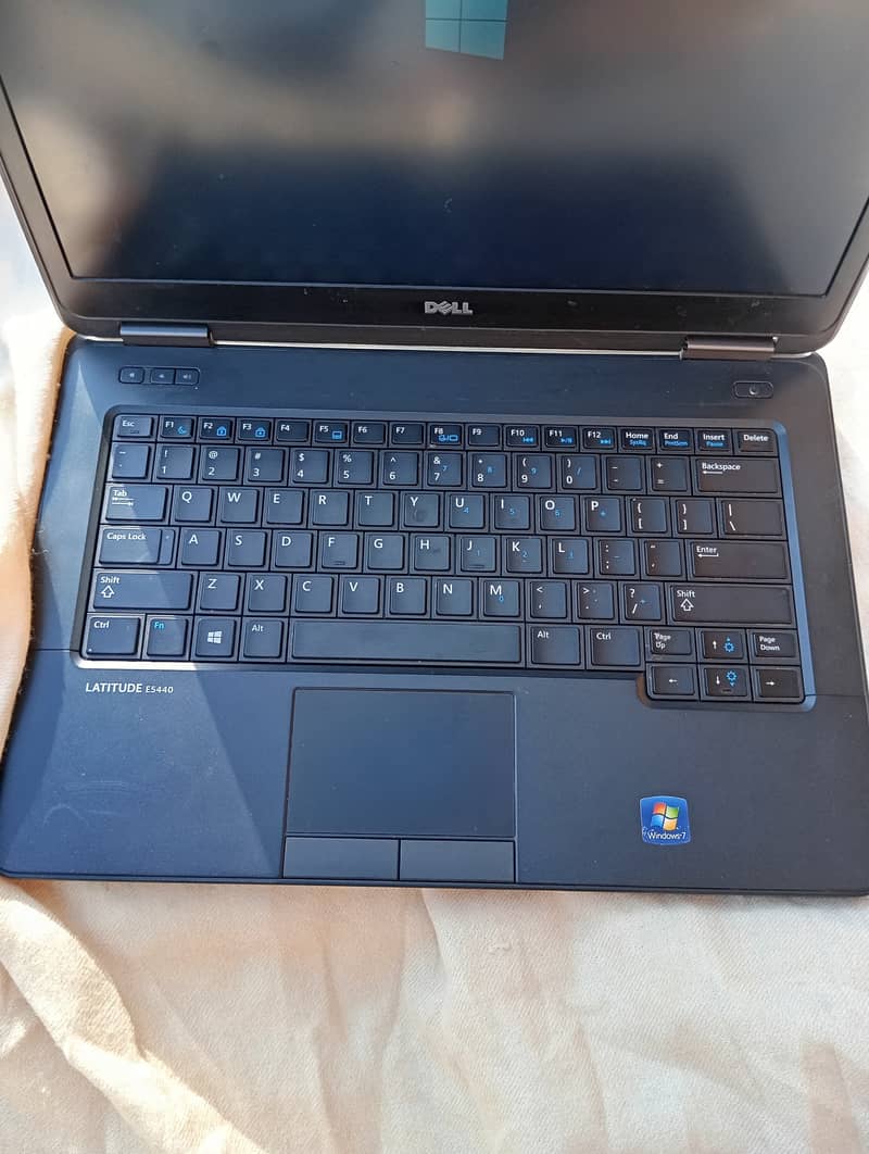 Dell Latitude E5440 1