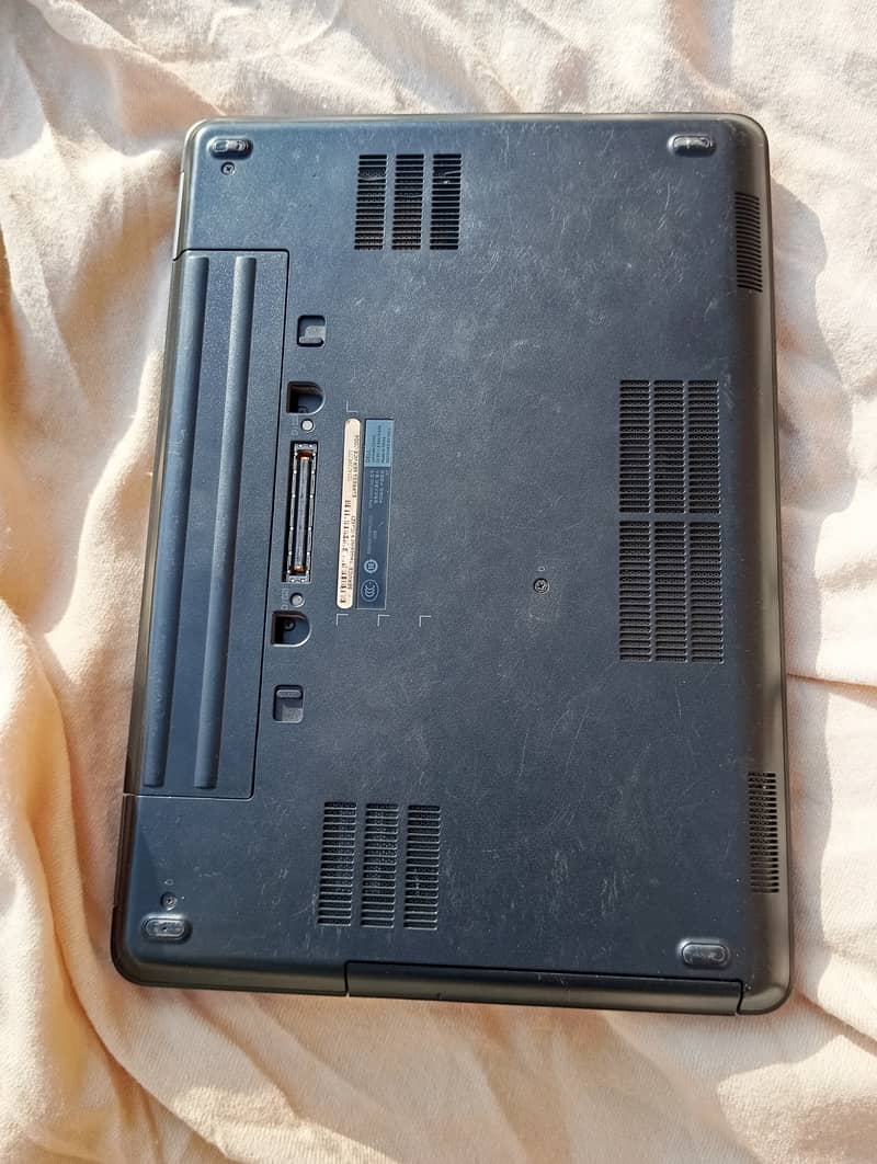 Dell Latitude E5440 5