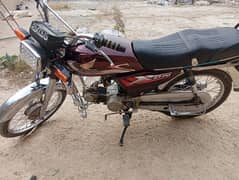 Honda 70 model 2006 engine wise okay condition 10 by 10