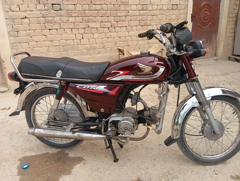 Honda 70 model 2006 engine wise okay condition 10 by 10 2