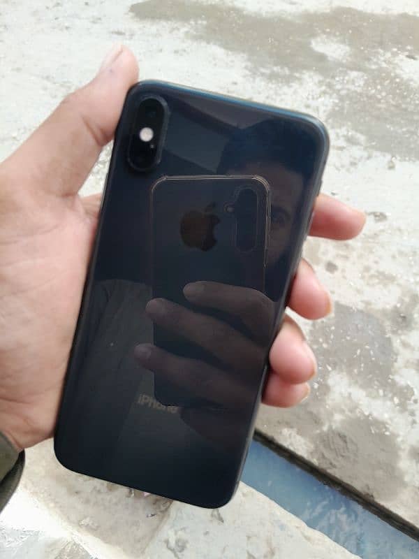 IPhone XS Non pta Water Pak Condition 10 /10 which OK Face ID OK 1