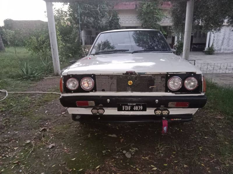 Nissan 120 Y 1980 13