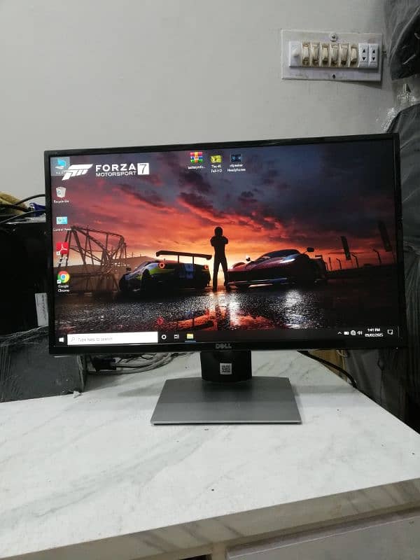 Dell 27" IPS LED Monitor with Narrow Borders (A+ Fresh UAE Import) 1