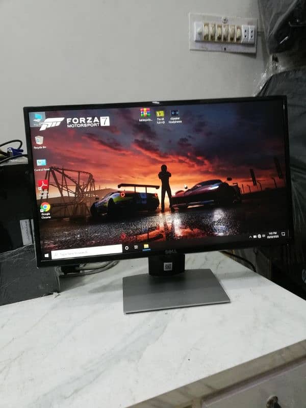 Dell 27" IPS LED Monitor with Narrow Borders (A+ Fresh UAE Import) 2