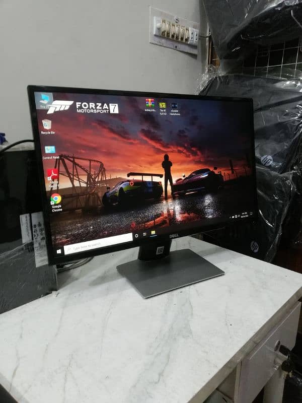 Dell 27" IPS LED Monitor with Narrow Borders (A+ Fresh UAE Import) 3