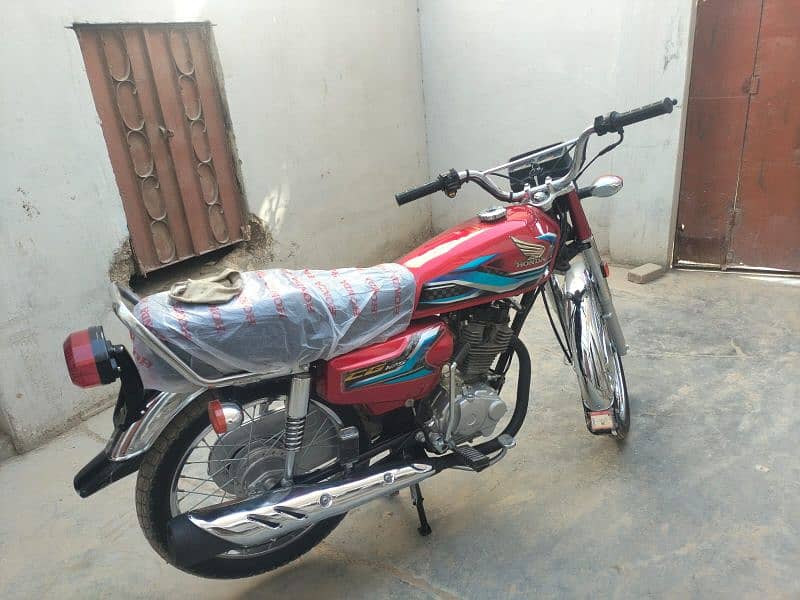 HONDA 125 2024 (HYDERABAD NUMBER) 6