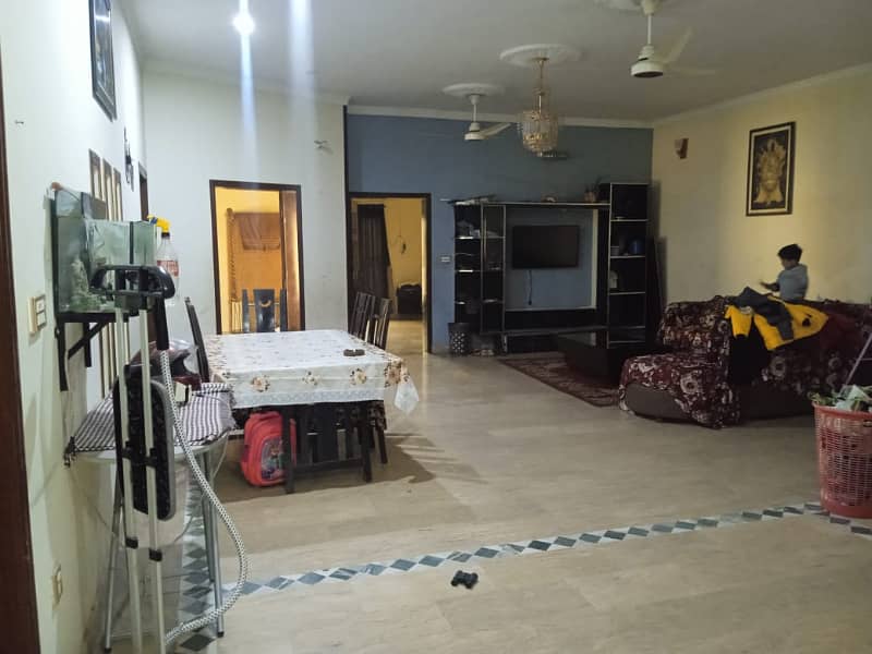 16 Marla Upper Portion for Rent in al Hamra Town for Family 4