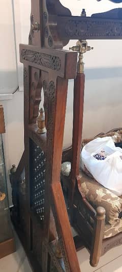 I am selling my wooden swing in Excellent Condition