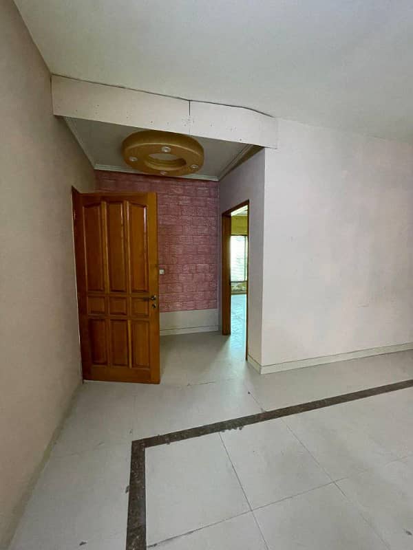 1 Kanal House For Rent In Model Town For Family And Silent Office (Call Center + Software House+Guest House) 5