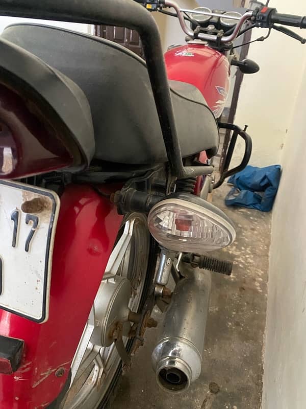 Suzuki gs 150 se, very less driven 3